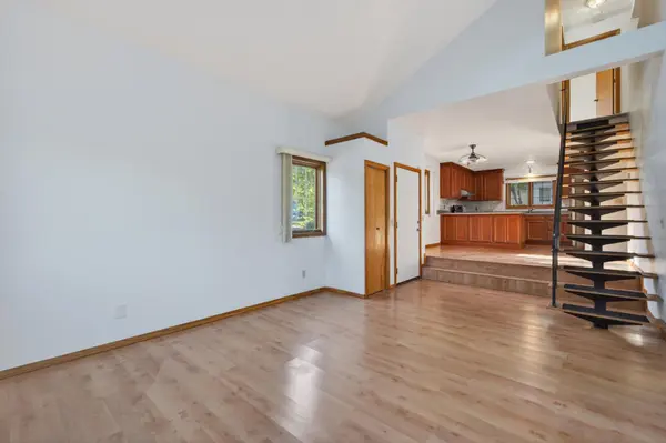 2023 Parkside DR, Saint Paul, MN 55119