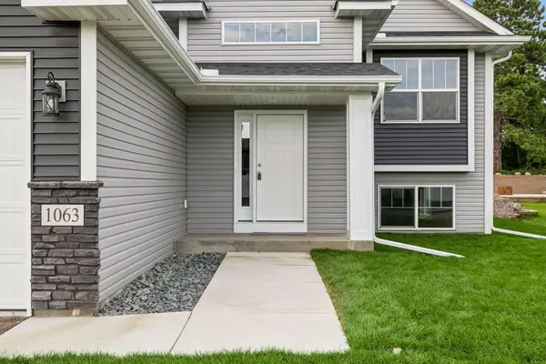 1063 Bellaire BLVD NW, Isanti, MN 55040