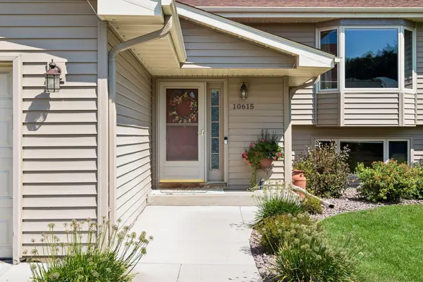10615 Opal ST NE, Blaine, MN 55014