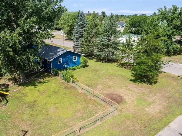 64 Cedar ST E, Motley, MN 56466