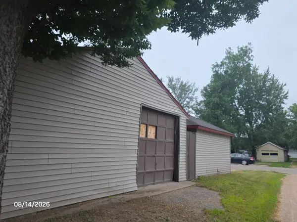 31 Ripley ST E, Litchfield, MN 55355