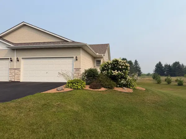 38260 Explorer CIR, North Branch, MN 55056