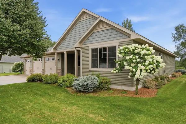 7022 Northwood LN, Saint Cloud, MN 56303