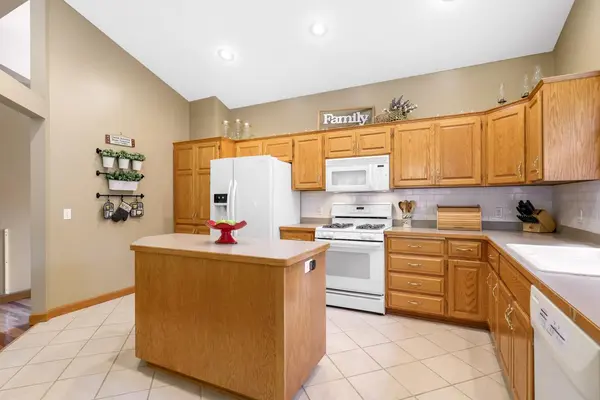 18949 Embry AVE, Farmington, MN 55024