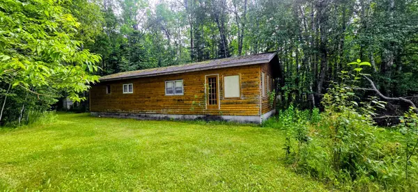 17365 E Pine DR NW, Angle Inlet, MN 56711