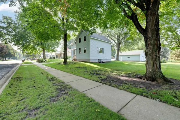 110 2nd ST SW, New Prague, MN 56071