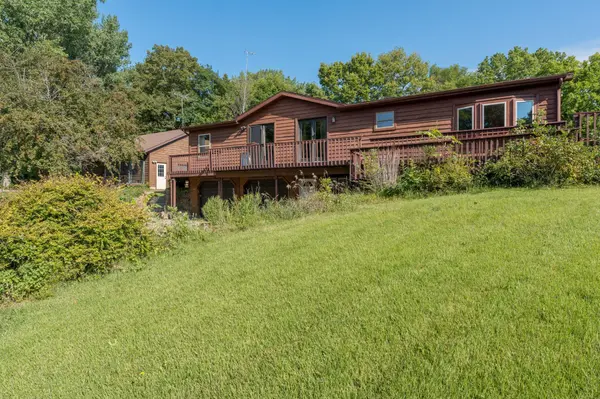 37849 Hillside DR, Saint Peter, MN 56082