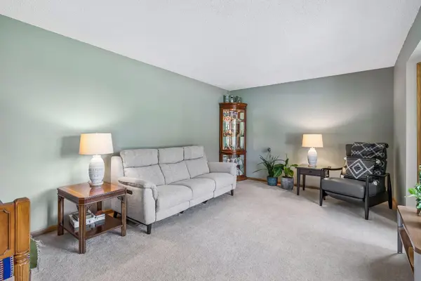 1635 Mallard CIR, Eagan, MN 55122