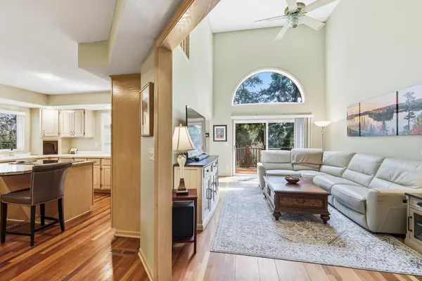 7096 Cahill RD, Edina, MN 55439