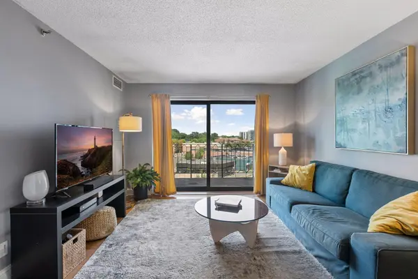 3131 Excelsior BLVD #512, Minneapolis, MN 55416