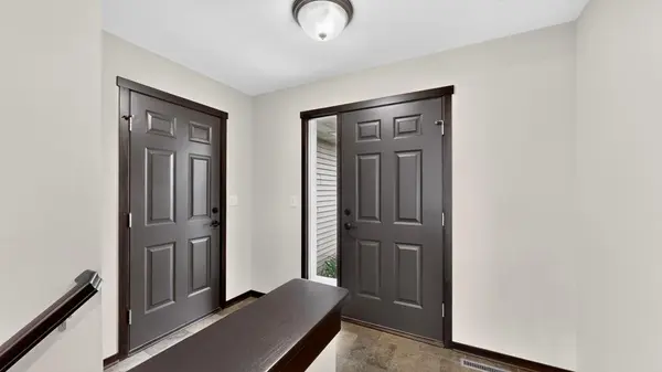 5662 King Arthur RD NW, Rochester, MN 55901