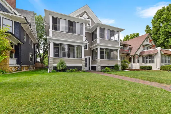 1032 Portland AVE, Saint Paul, MN 55104