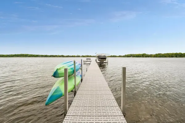 4704 S Lake Sarah DR, Independence, MN 55359