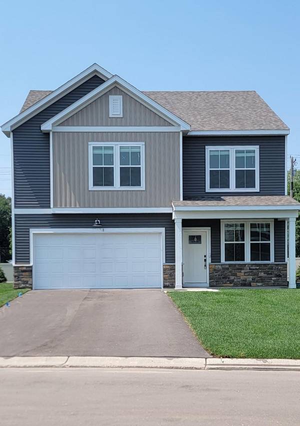 12634 Erskin ST NE, Blaine, MN 55449