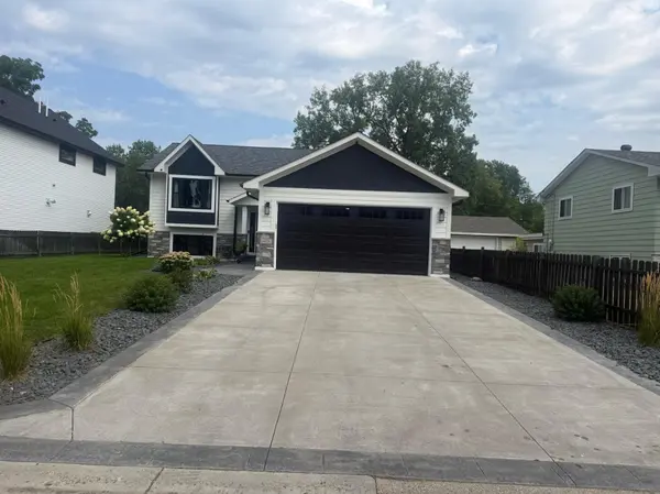 1026 Carrie ST, West Saint Paul, MN 55118