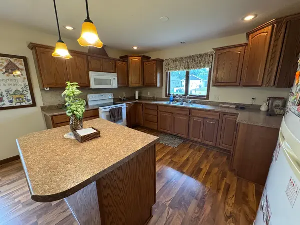 1724 Lower Trentwood CIR NE, Willmar, MN 56201