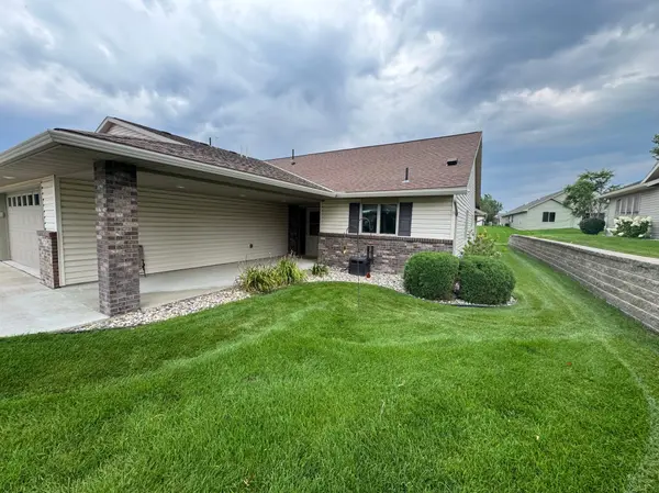 1724 Lower Trentwood CIR NE, Willmar, MN 56201