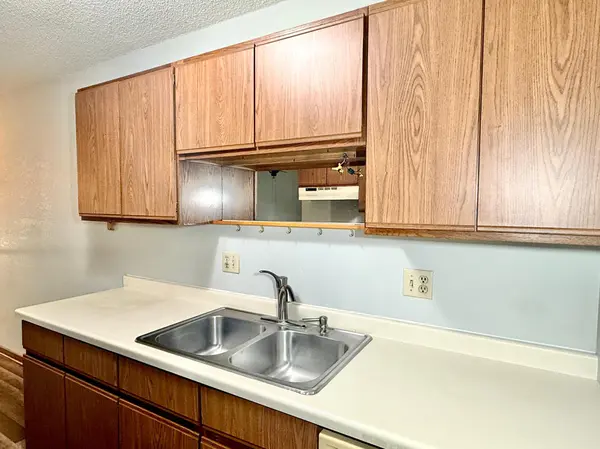 2129 49th WAY E, Inver Grove Heights, MN 55077