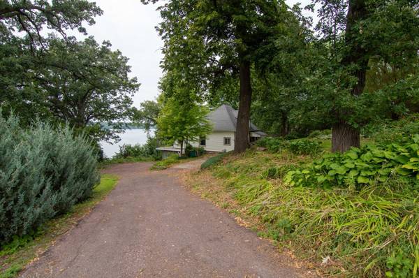609 Lakeshore DR, Ortonville, MN 56278