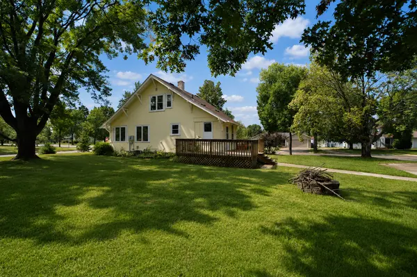 601 Summit AVE NE, Staples, MN 56479