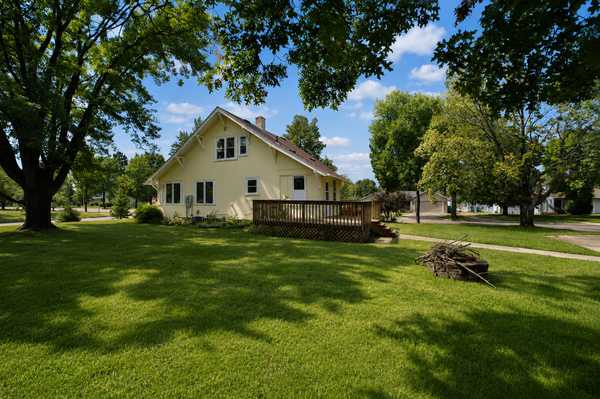 601 Summit AVE NE, Staples, MN 56479