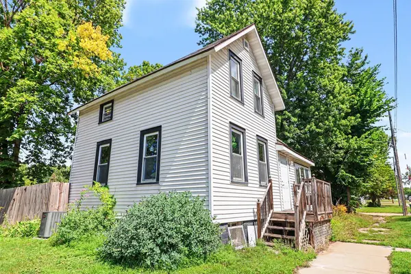 401 Oak AVE SE, Montgomery, MN 56069