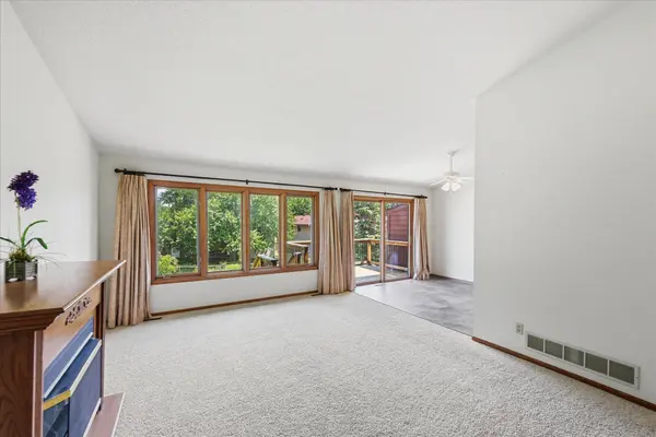4029 Silver Lake Rd NE, Saint Anthony, MN 55421