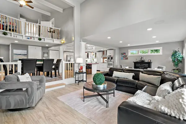 2308 Driftwood LN, Mound, MN 55364