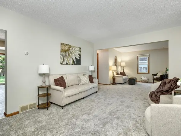 417 S Elm ST, Waconia, MN 55387