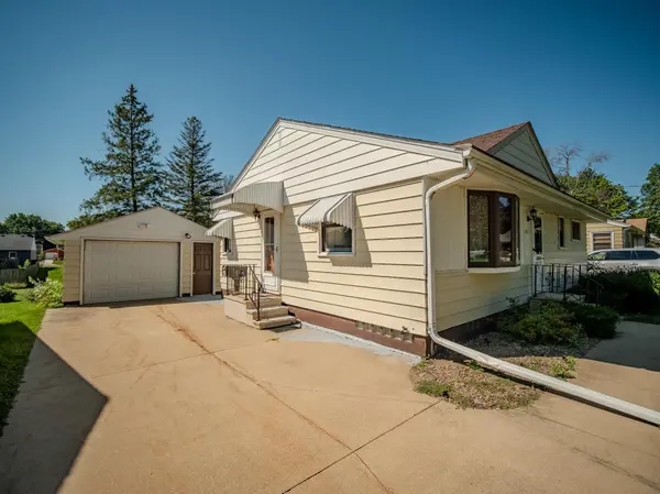 1805 5th AVE NW, Austin, MN 55912