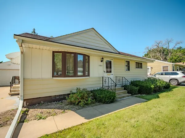 1805 5th AVE NW, Austin, MN 55912