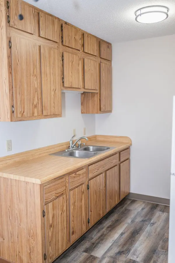 321 W Bert ST #35, Lake Crystal, MN 56055