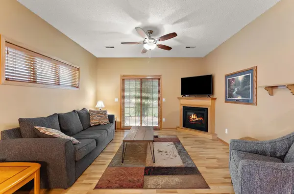 7858 Marilyn DR, Lino Lakes, MN 55014