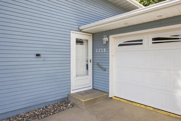 2728 29th AVE S, Moorhead, MN 56560