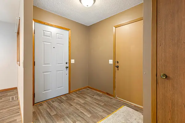 417 Whispering River LN, Farmington, MN 55024