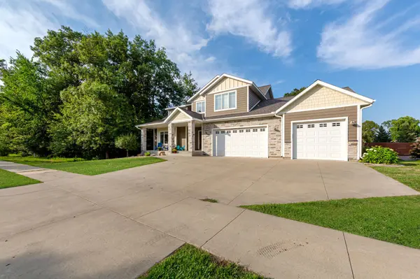 317 Oak Marsh DR, Mankato, MN 56001