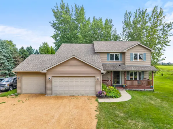 7531 E 250th ST, Elko New Market, MN 55020