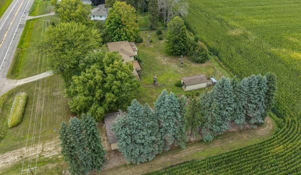 26078 Chippendale AVE, Northfield, MN 55057