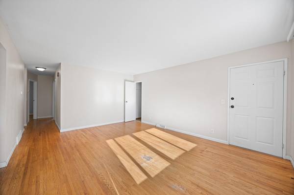 5936 Washburn AVE S, Minneapolis, MN 55410