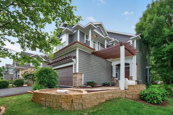 1545 Maple PL, Mound, MN 55364