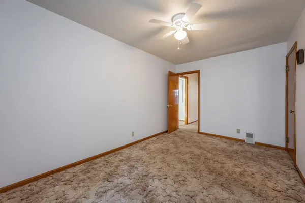 506 9th ST N, Mountain Lake, MN 56159