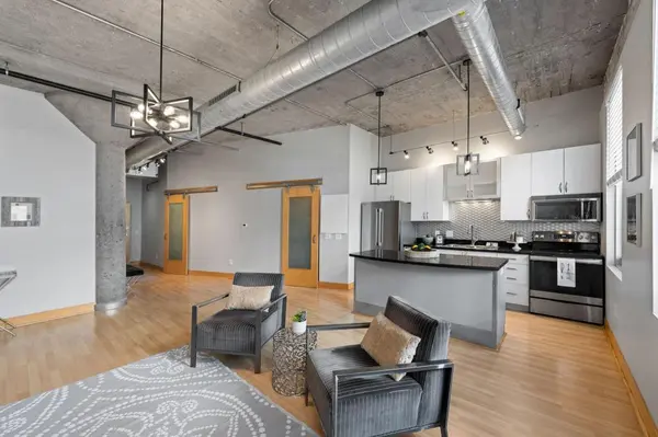 918 3rd St N #207, Minneapolis, MN 55401