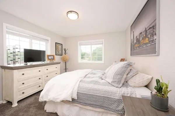 105 Park ST E, South Saint Paul, MN 55075