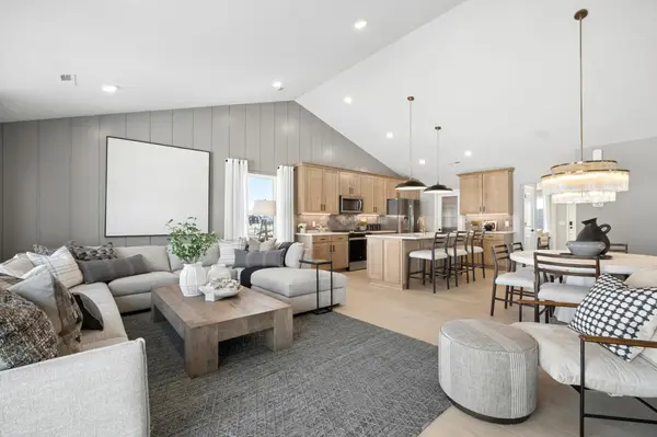 1628 Lund Way RD, Shakopee, MN 55379