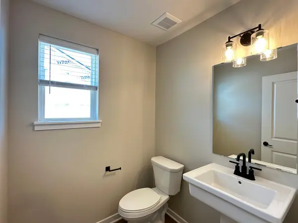 1664 Lund WAY, Shakopee, MN 55379