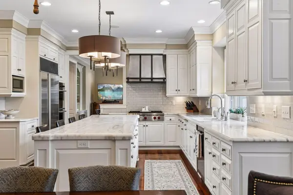 8662 Great Waters Alcove, Eden Prairie, MN 55347