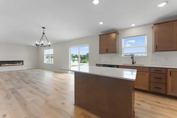 1173 Annagaire Curve, Rosemount, MN 55068