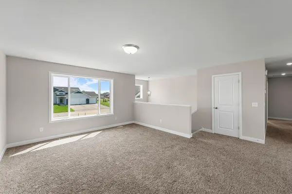 2145 Violet LN, Faribault, MN 55021