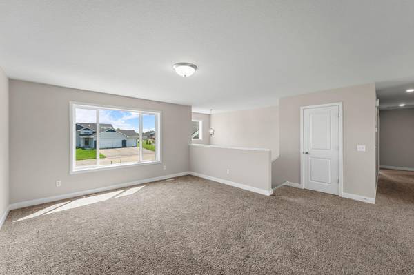 2145 Violet LN, Faribault, MN 55021