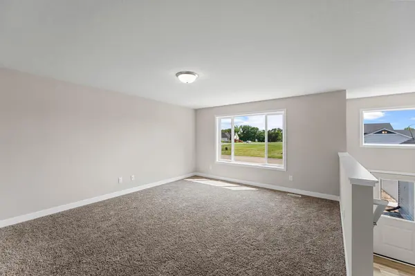 2145 Violet LN, Faribault, MN 55021